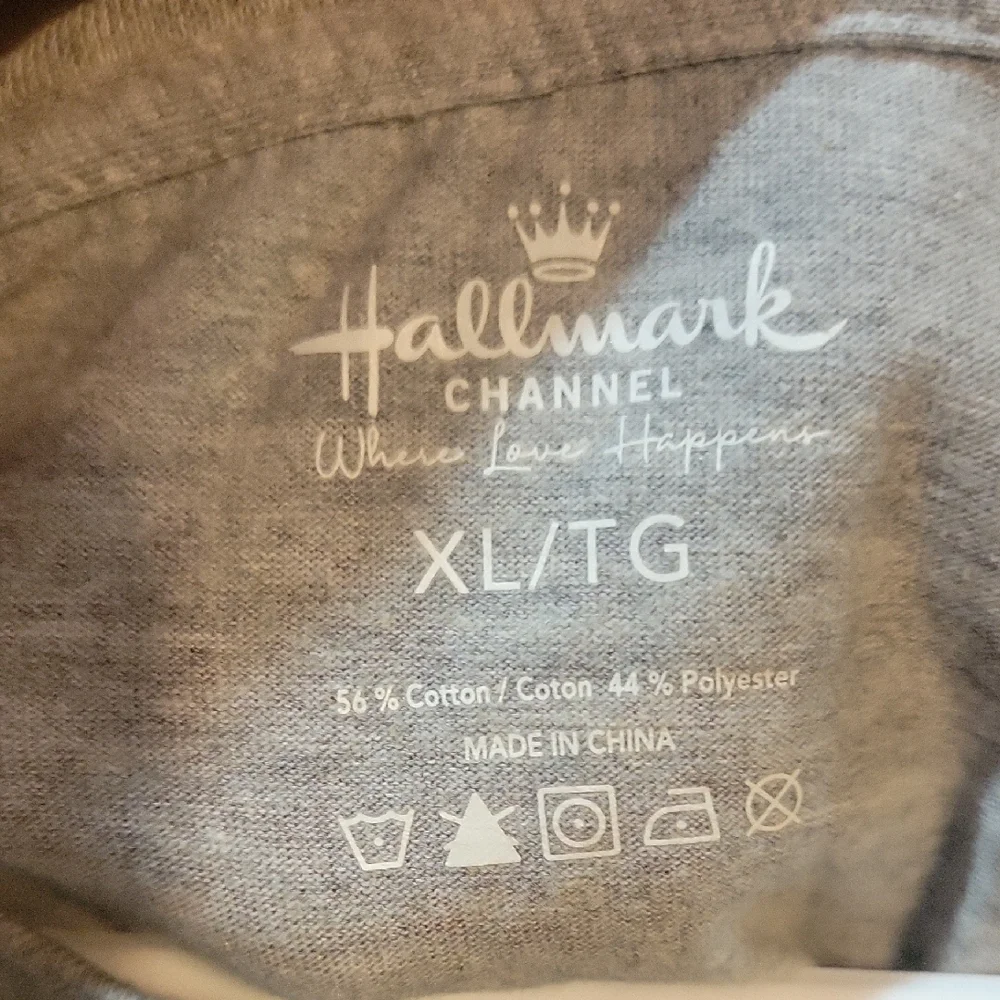 Hallmark Gray Short Sleeve Tee - Picture 4 of 4